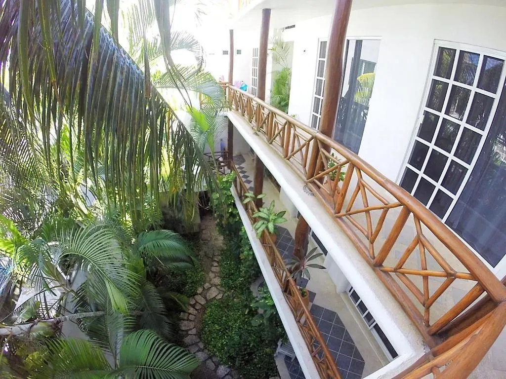 Estudios Selva Y Mar Playa del Carmen 2*,  Mexico